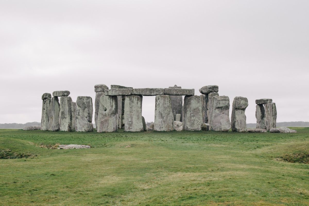 Apa Itu Stonehenge dan Siapa yang Membangunnya?