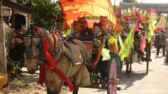 Tradisi Berkunjung ke Watudodol Rutin Dilakukan Warga Banyuwangi